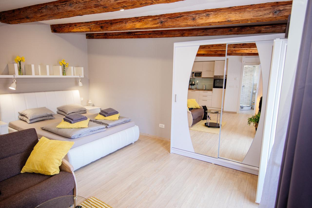 Apartment 63 - 2 ซาเกร็บ ภายนอก รูปภาพ